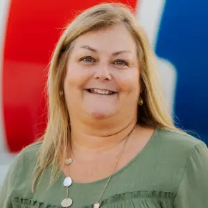Headshot for Krissi Bullins, Customer Service Representative